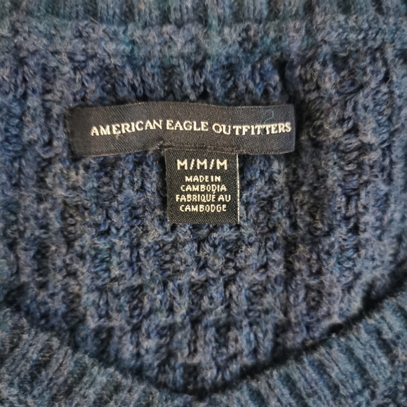 American eagle blue sweater - Picture 2 of 2